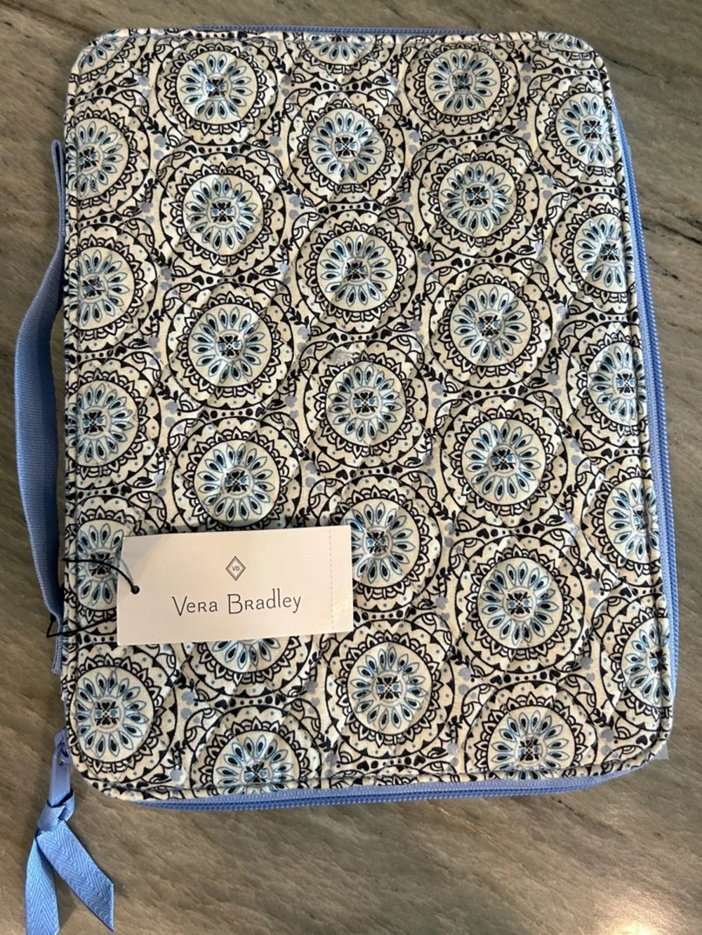 Vera Bradley NWT Mini Sketched Medallion Quilted Zipper Tablet Organizer